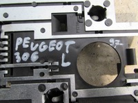 фото thumb №7, Молдинг вкладиш лампи задня ліва peugeot 306