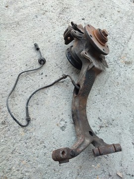 фото thumb №1, Поворотный кулак ступица левый перед passat b5 8d0407257