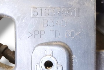 фото thumb №12, Ползун крепление бампера зад fiat 500x 2015 51937661