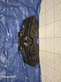 фото thumb №1, Решётка радиатора решётка радиатора бампера перед renault clio iv