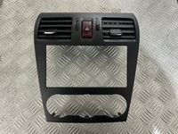 фото thumb №1, Subaru xv рамка радио решётка решётки обдув