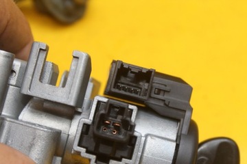 фото thumb №6, Замок зажигания вкладыши замка mazda 6 i gg gj6a66938a