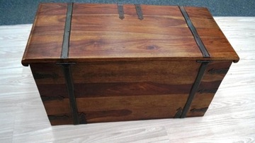 drewniany indyjski kufer rustykalna kolonialna kuta skrzynia ława stolik