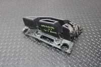 фото thumb №1, Направляющая кронштейн левый задняя peugeot 3008 ii 2 lift 9810591580