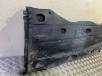 Купить Audi q2 - 2019 левая сторона накладка боковое  подвеска, фото thumb