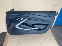 фото thumb №1, Chevrolet camaro 16+ обшивка оббивка двері пасажира правий права