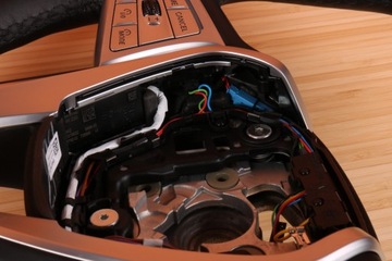 фото thumb №9, Bmw x5 g05 x6 g06 x7 g07 оригінальна кермо sport пелюстки вібрація