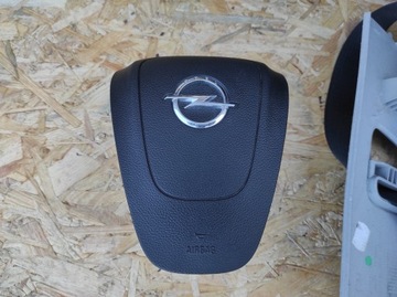 фото thumb №5, Панель консоль opel astra iv j