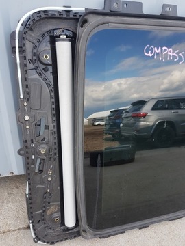 Jeep Compass II 17- Люк Панорама США
