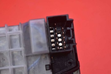 фото thumb №7, Рулевой/подрулевой переключатель дворник 17d682 mazda 3 2 ii bl sedan 09-13