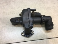 фото thumb №1, Корпус термостата discovery iii 2.7 td 4h2q8592bf