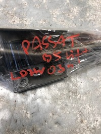 фото thumb №7, Петля петли капот vw passat b5 lift ld7w 3b0823302a 3b0823301a