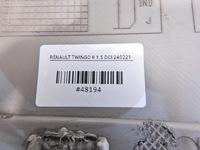 фото thumb №4, Обивка дверь правая renault twingo ii 8200526979