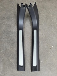 фото thumb №1, Молдинг накладка поріг перед передня права 31468391 volvo s60 iii v60 ii