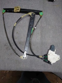 фото thumb №5, Подъемник стекло правый audi a1 3d eu