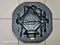 фото thumb №8, Набор инструментов kia rio iv вместе с organizerem - пенополистирол w колесо 15" - nowe