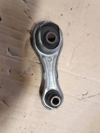 фото thumb №8, Кронштейн подушка двигателя renault clio iv 112981035r