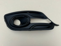 фото thumb №1, Renault megane iii 3 lift 13-16 решётка бампера решётка радиатора правая перед передняя