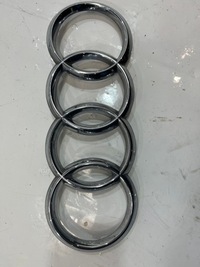 фото thumb №1, Значок logo решітка audi a8 d4 lift