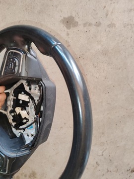 фото thumb №12, Руль кожаный красивая t27 рестайлинг avensis t29 15-