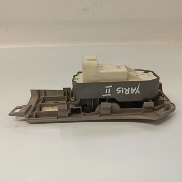 фото thumb №10, Toyota yaris ii переключатель стекло левый перед 74232-0d110