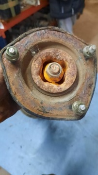 фото thumb №2, Амортизатор зад лівий toyota carina 1.6b 96r