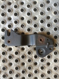 фото thumb №1, Кронштейн кронштейн накладка противотуманная фара кабина scania r 1355662