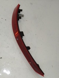 фото thumb №1, Відбивач бампера правий задня audi a4 b9 8w0945106c