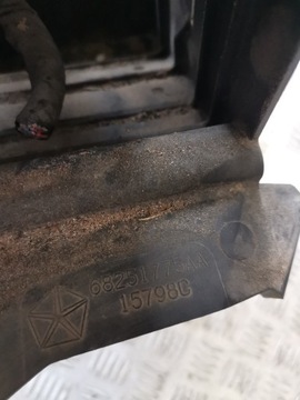 фото thumb №7, Dodge durango рестайлинг 15 коробка предохранителей основание 3.6 бензин usa