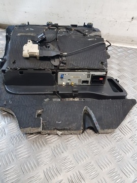 фото thumb №9, Audi a6 c6 бардачок пассажира 4f1857035 + чейнджер