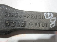 Кронштейн вилка циліндр зчеплення 31233-22050 lexus is ii is220 ii 2.2 d-cat 05-13 в Україні, фото thumb