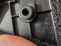 фото thumb №6, Hyundai tucson молдинг декоративна двері трикутник 83841-d7000 оригінал oem