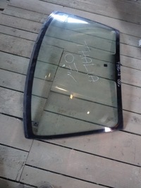 фото thumb №3, Thalia 07' скло лобове перед передня