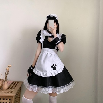 Damski kostium francuski, japońskie dziewczyny z anime często ubierają się klasycznie dla S
