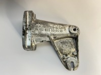 Купить Кронштейн двигателя mercedes w123 w116 w126 r107 280 m110 1102233004, фото thumb
