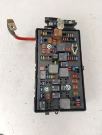 Купити Opel insignia a 2015 коробка запобіжників 13485544, фото thumb