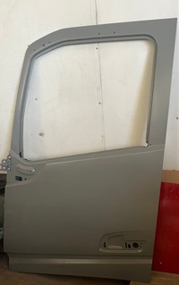 фото thumb №1, Оригінальні двері ліва volvo fh 4 fh 5 білий 1103