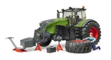 BRUDER 04041 Трактор Fendt 1050 Vario с рисунком