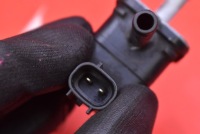 фото thumb №8, Клапан вакууму 90910-12276 toyota prius iii xw30 1.8 hybrid 99 km 09-11