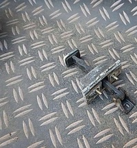 фото thumb №1, Mercedes ml w163 lift обмежувач двері лівий задня