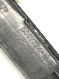 фото thumb №9, Tesla s напрямна бампера задня середній 6007724-00-d