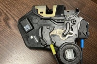 фото thumb №9, Замок задних правых дверь toyota avensis _t25_ 690500d050 2.0l бензин