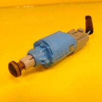 фото thumb №1, Датчик педали тормоза стоп-сигнал renault megane ii 8200168239b nr257
