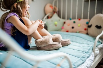 Затопленные детские тапочки овечья кожа
