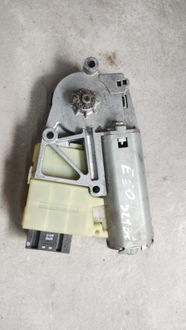 фото thumb №1, Моторчик люк bmw оригінальний номер 9137056