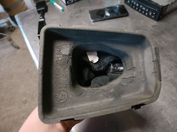 BMW E36 Чехлы ручки КПП, чёрные, в очень хорошем состоянии.