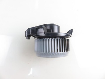 фото thumb №8, Повітродувка toyota avensis iii sedan t27 av2727008105