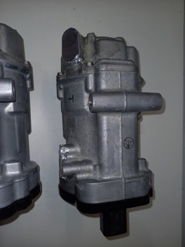 фото thumb №10, Toyota lexus гибрид компрессор компрессор малый пробег