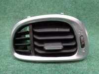 фото thumb №1, Решётка обдув консоли fiat 500l 2012- правая оригинал