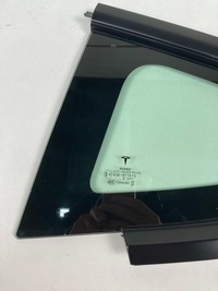 фото thumb №4, Скло кузовна ліва tesla 3